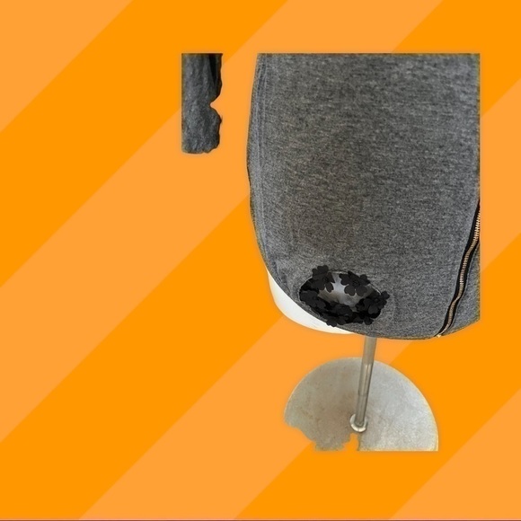 Bebe Gorgeous Shirt Size Small - Picture 4 of 4